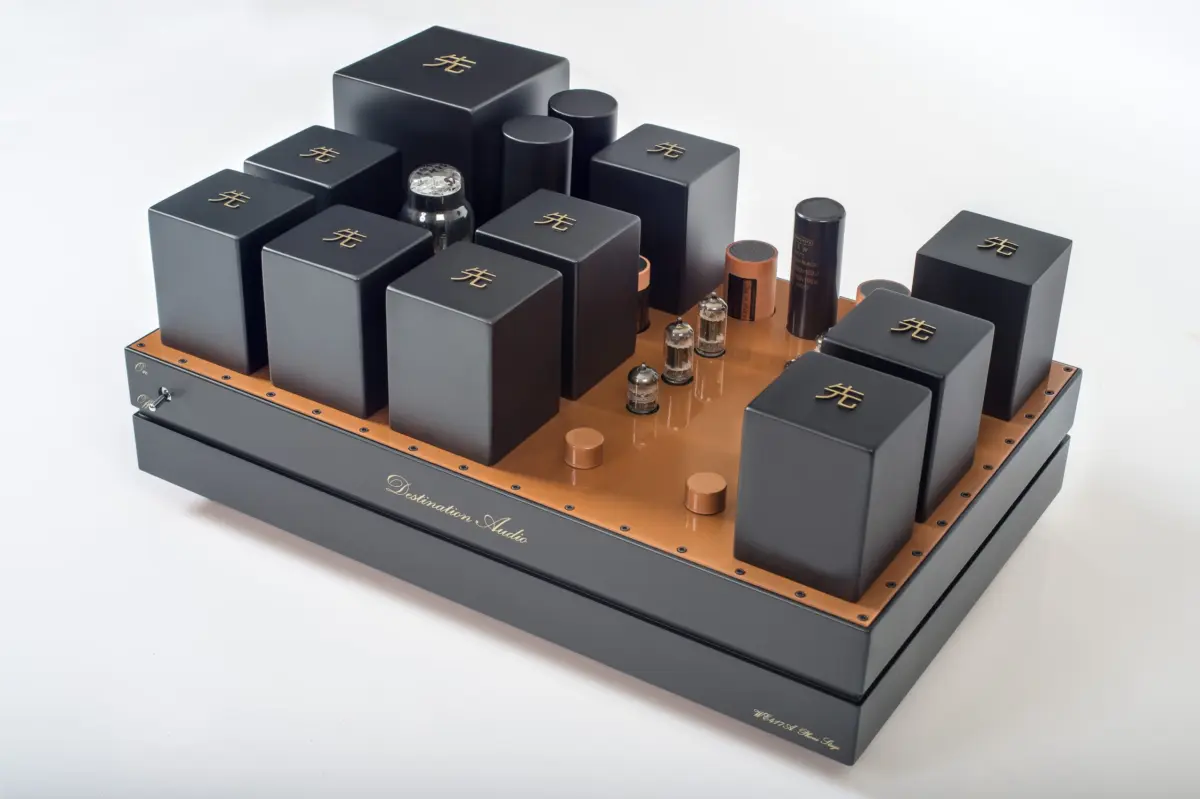 Destination Audio WE417A phono stage from the front left, with transformers, tubes and capacitors